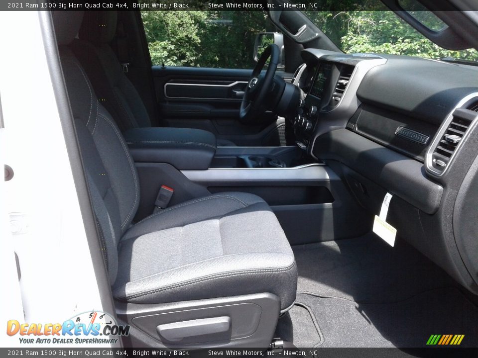 2021 Ram 1500 Big Horn Quad Cab 4x4 Bright White / Black Photo #17