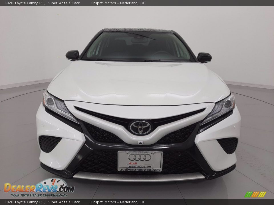 2020 Toyota Camry XSE Super White / Black Photo #2