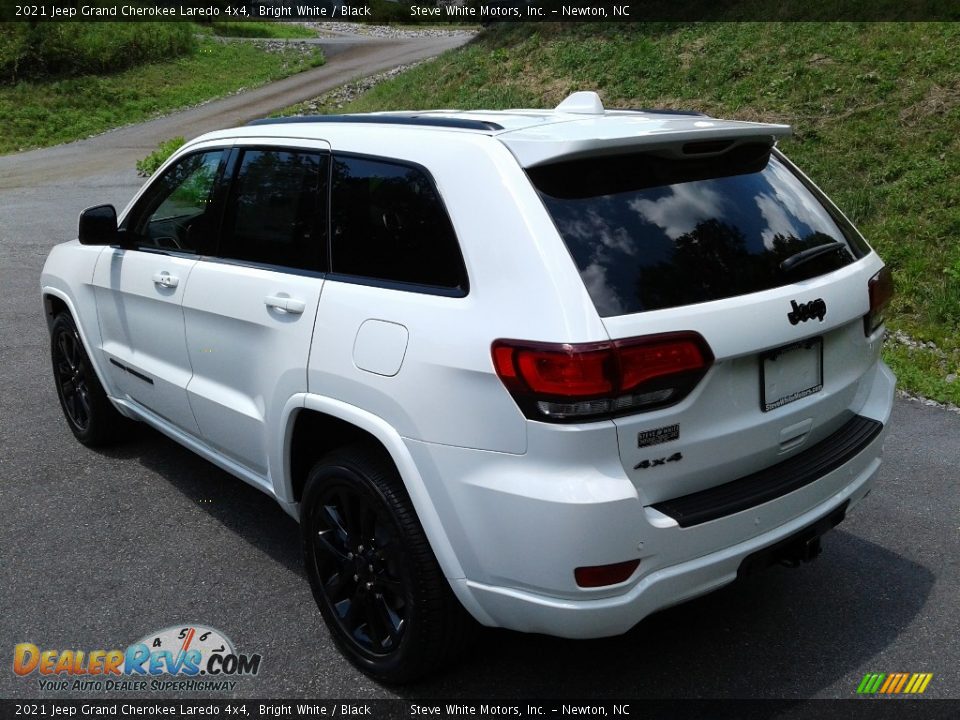 2021 Jeep Grand Cherokee Laredo 4x4 Bright White / Black Photo #8