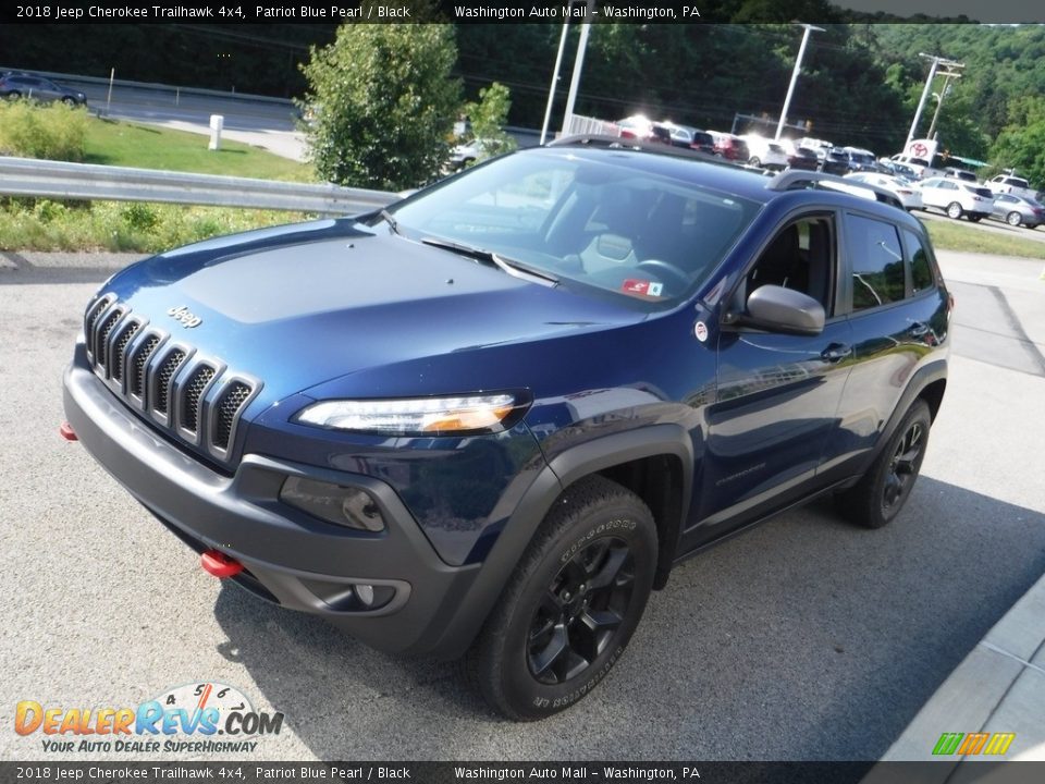 2018 Jeep Cherokee Trailhawk 4x4 Patriot Blue Pearl / Black Photo #11