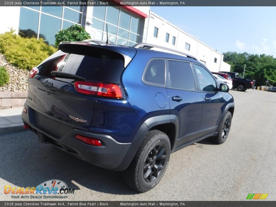 2018 Jeep Cherokee Trailhawk 4x4 Patriot Blue Pearl / Black Photo #14