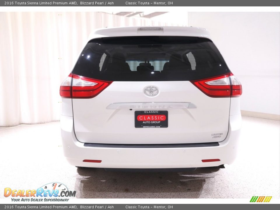 2016 Toyota Sienna Limited Premium AWD Blizzard Pearl / Ash Photo #23