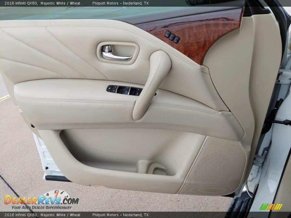 Door Panel of 2016 Infiniti QX80  Photo #13