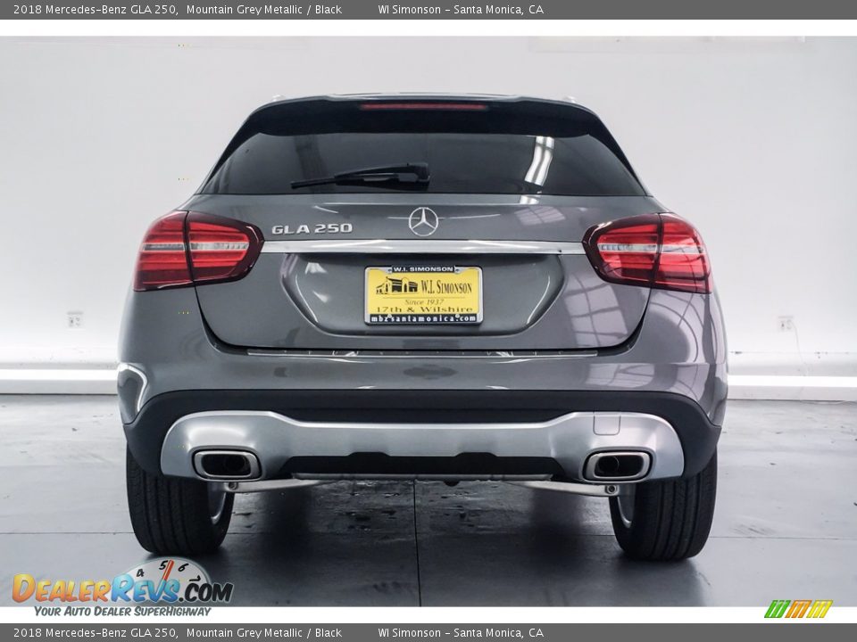 2018 Mercedes-Benz GLA 250 Mountain Grey Metallic / Black Photo #4