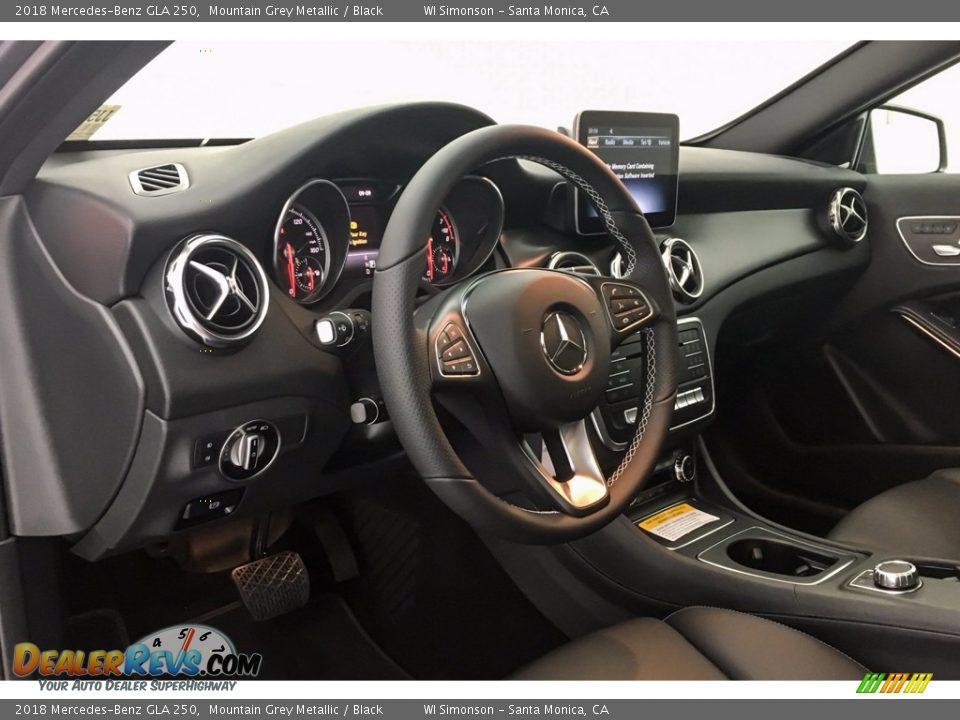 2018 Mercedes-Benz GLA 250 Mountain Grey Metallic / Black Photo #5