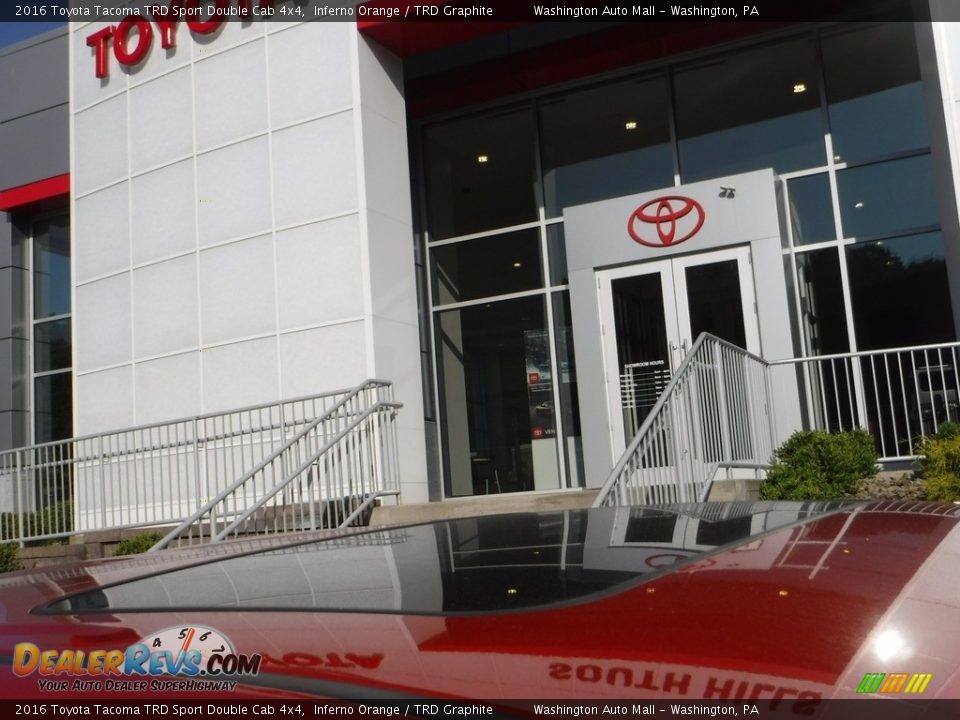 2016 Toyota Tacoma TRD Sport Double Cab 4x4 Inferno Orange / TRD Graphite Photo #13