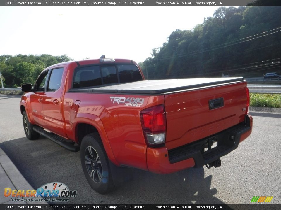 2016 Toyota Tacoma TRD Sport Double Cab 4x4 Inferno Orange / TRD Graphite Photo #16