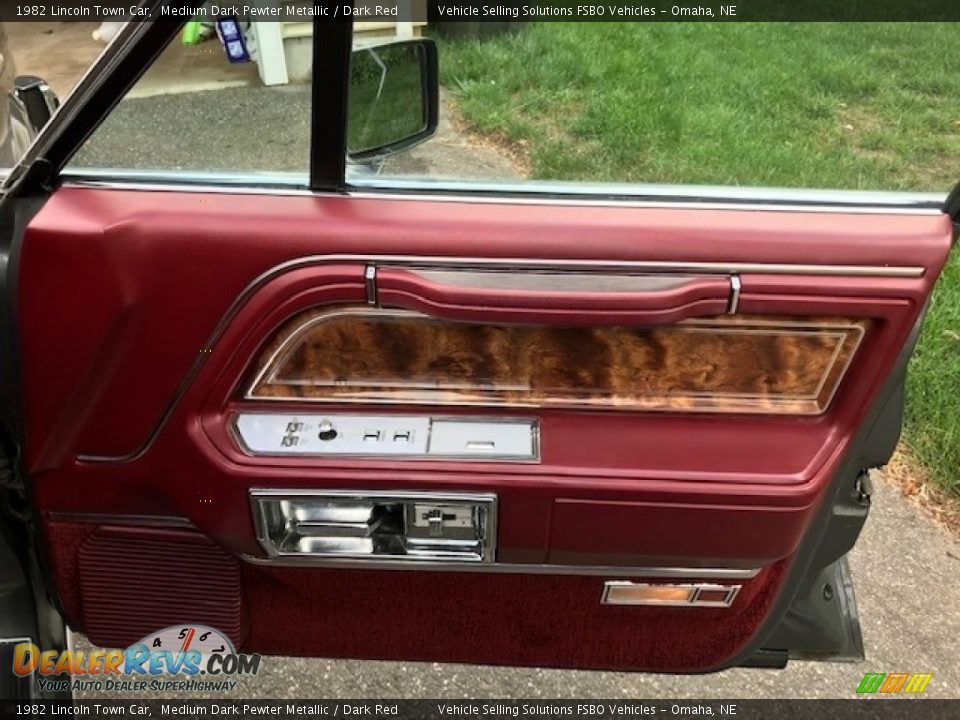 Door Panel of 1982 Lincoln Town Car  Photo #8