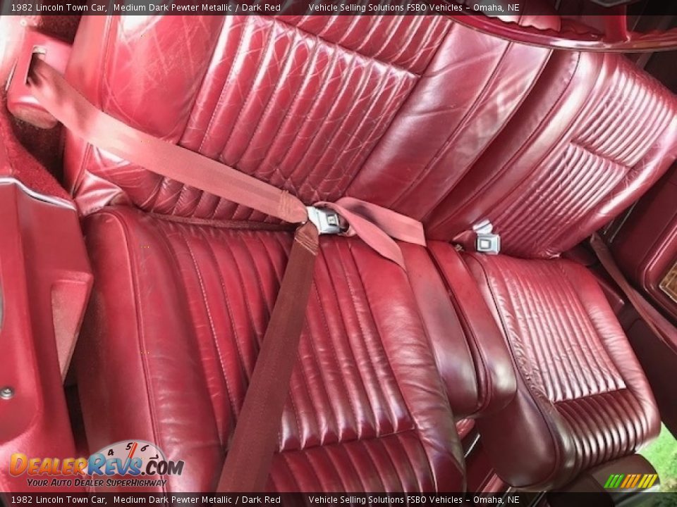 Rear Seat of 1982 Lincoln Town Car  Photo #10