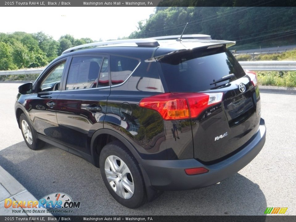 2015 Toyota RAV4 LE Black / Black Photo #10