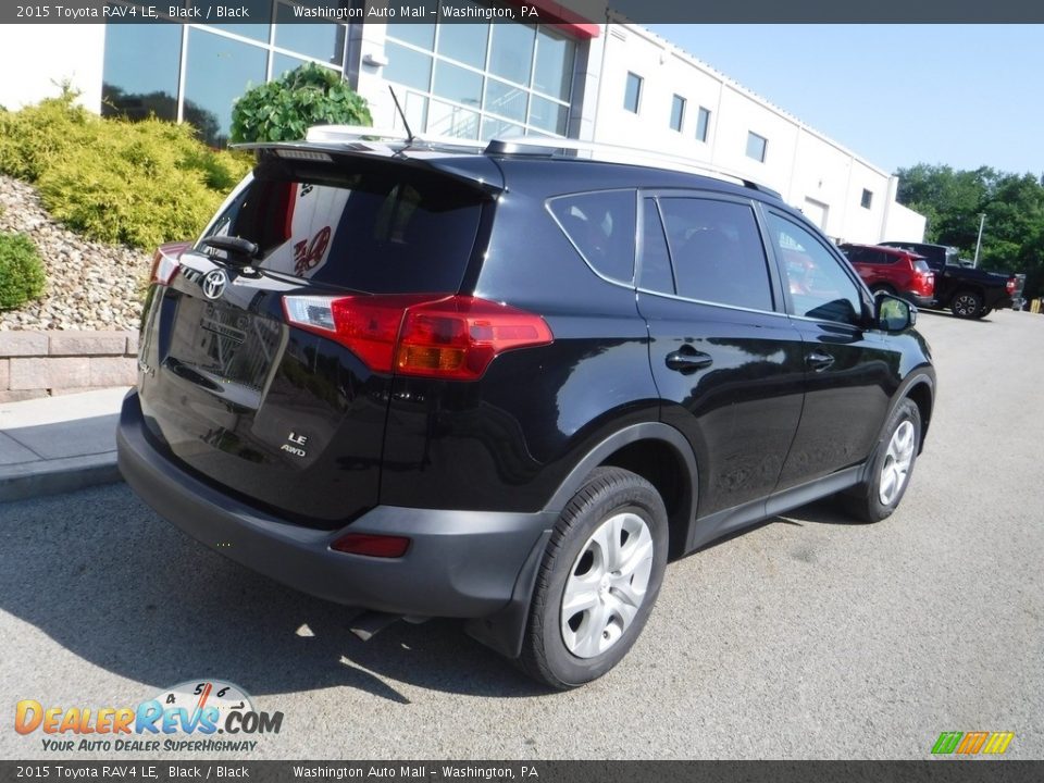 2015 Toyota RAV4 LE Black / Black Photo #12