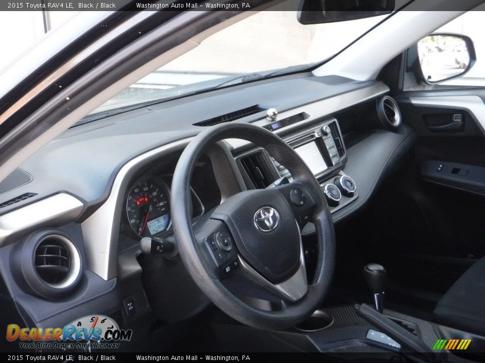 2015 Toyota RAV4 LE Black / Black Photo #13