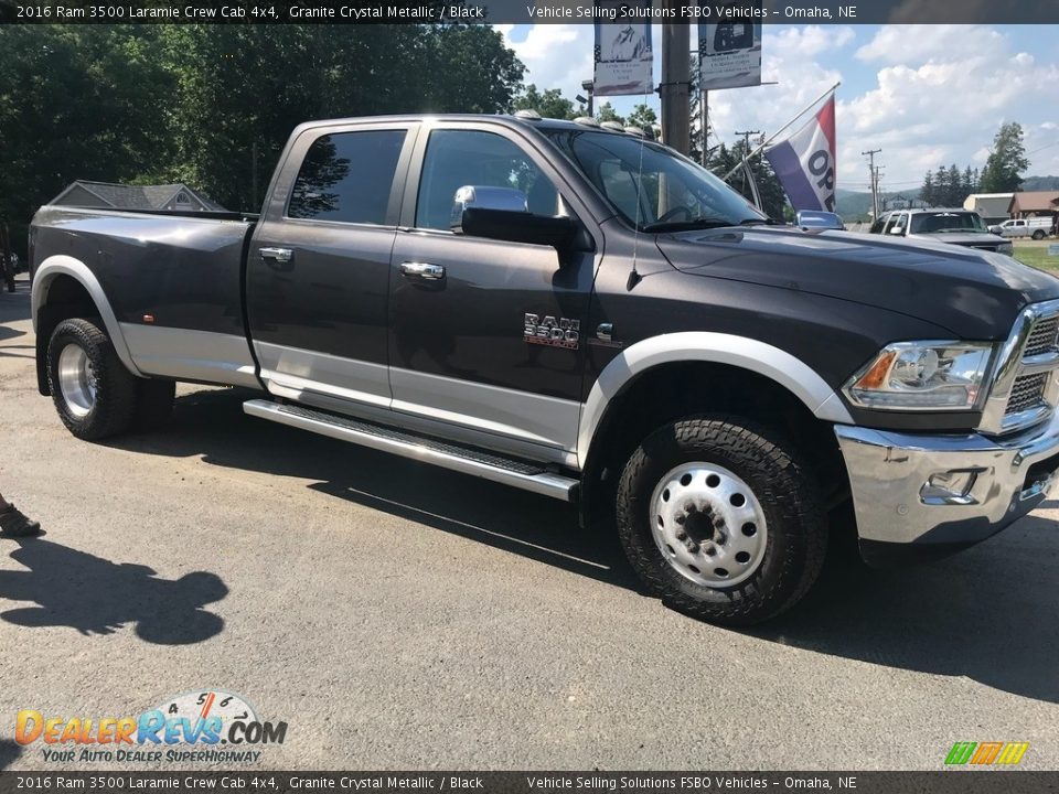 Front 3/4 View of 2016 Ram 3500 Laramie Crew Cab 4x4 Photo #1