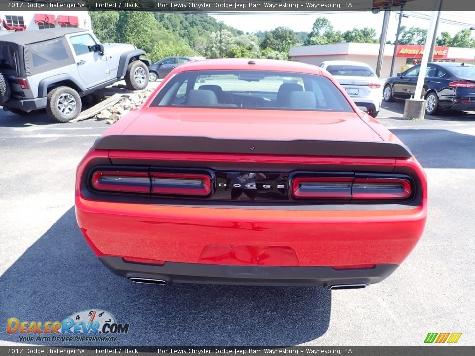 2017 Dodge Challenger SXT TorRed / Black Photo #4