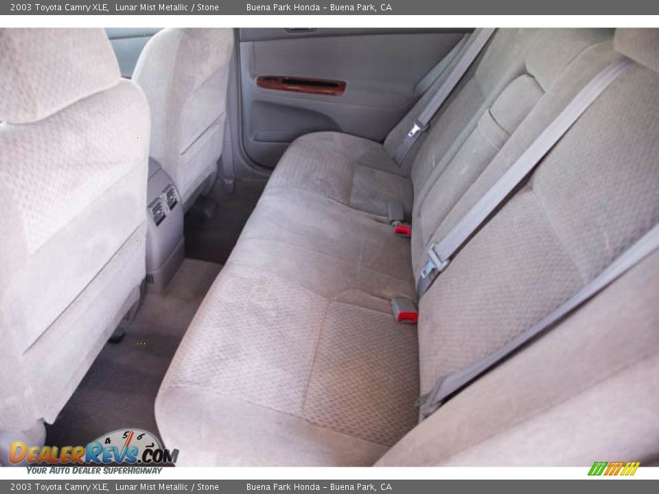 2003 Toyota Camry XLE Lunar Mist Metallic / Stone Photo #4