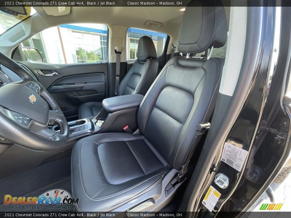 Front Seat of 2021 Chevrolet Colorado Z71 Crew Cab 4x4 Photo #3