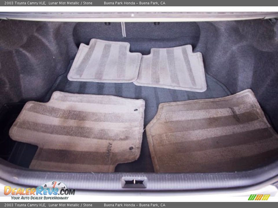 2003 Toyota Camry XLE Lunar Mist Metallic / Stone Photo #17