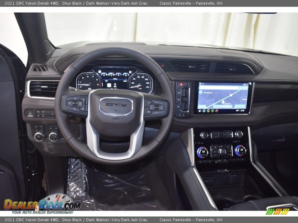 2021 GMC Yukon Denali 4WD Onyx Black / Dark Walnut/­Very Dark Ash Gray Photo #11