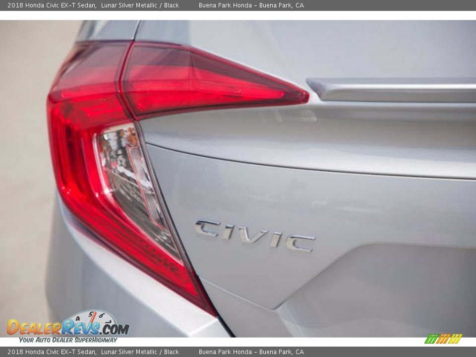 2018 Honda Civic EX-T Sedan Lunar Silver Metallic / Black Photo #10