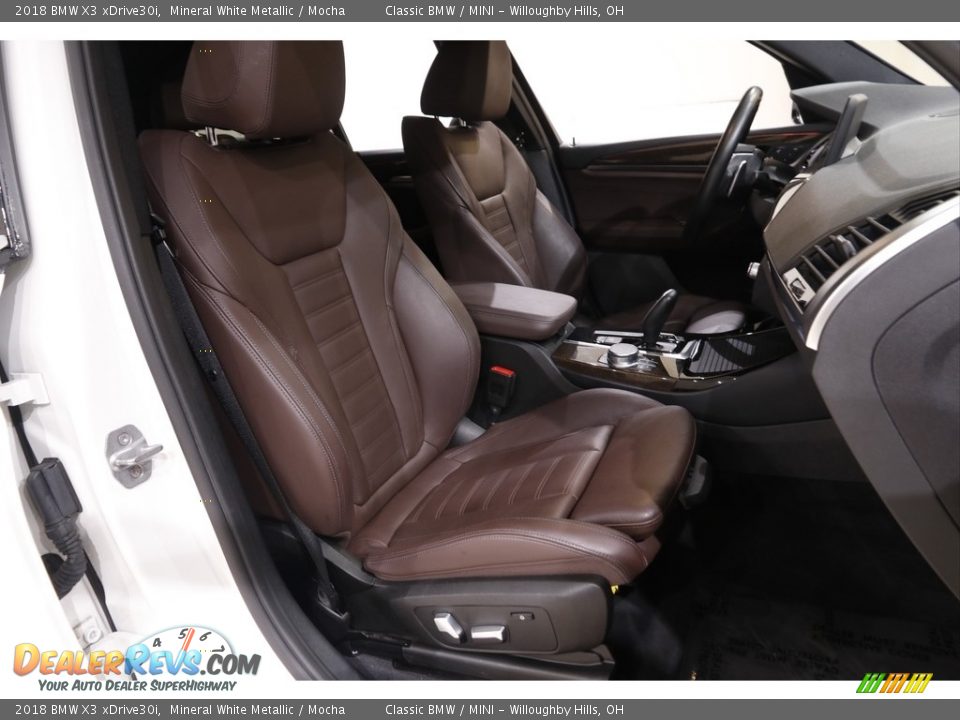 Front Seat of 2018 BMW X3 xDrive30i Photo #16