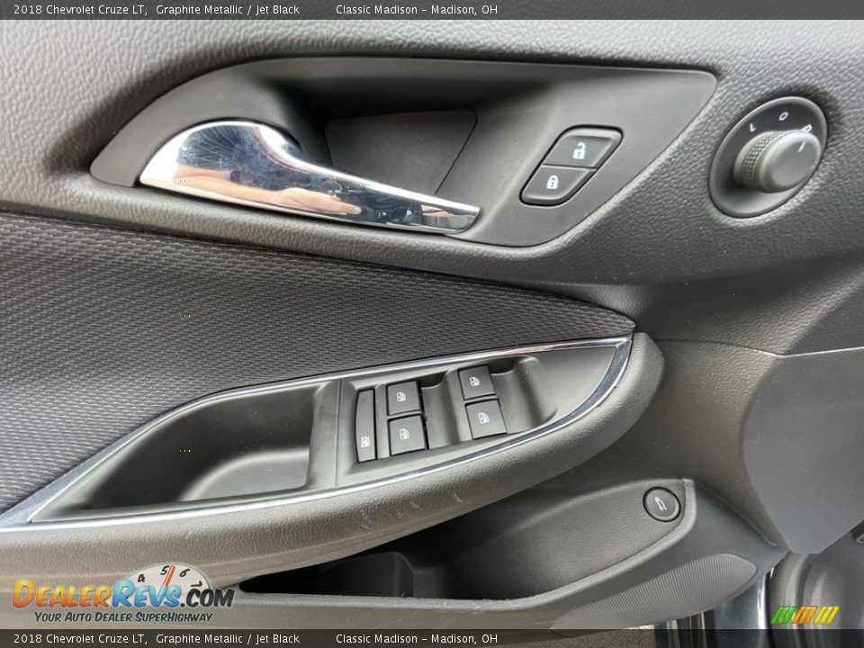 2018 Chevrolet Cruze LT Graphite Metallic / Jet Black Photo #5
