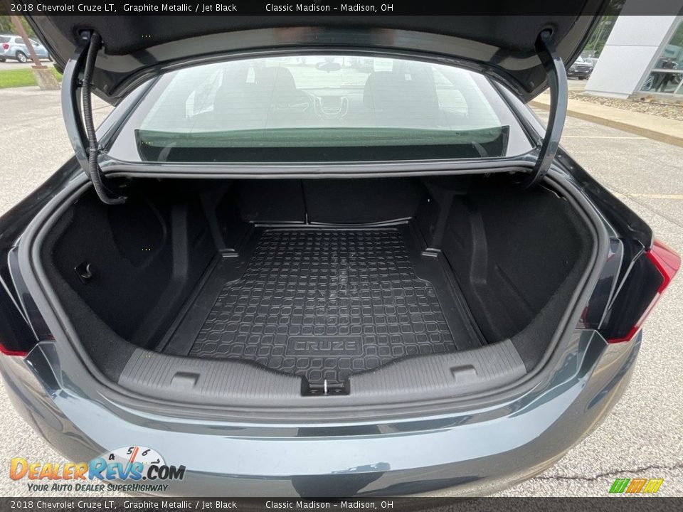 2018 Chevrolet Cruze LT Graphite Metallic / Jet Black Photo #11