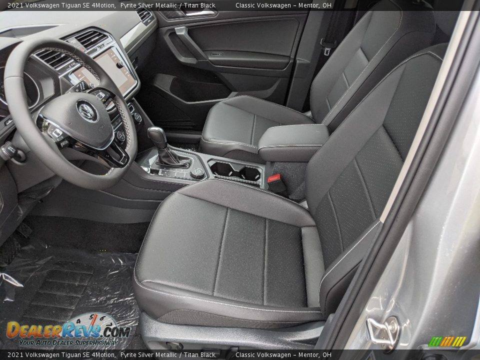 Front Seat of 2021 Volkswagen Tiguan SE 4Motion Photo #4