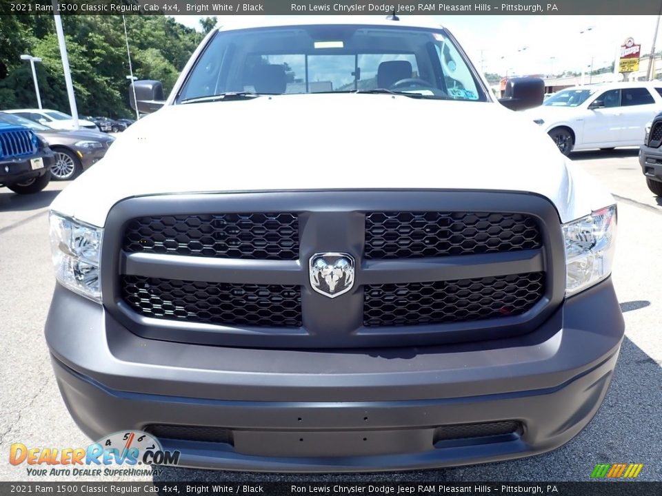 2021 Ram 1500 Classic Regular Cab 4x4 Bright White / Black Photo #9