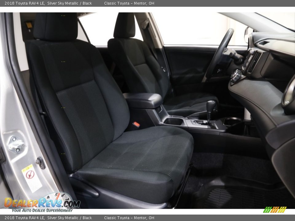 2018 Toyota RAV4 LE Silver Sky Metallic / Black Photo #14