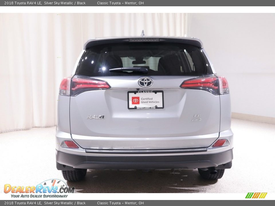2018 Toyota RAV4 LE Silver Sky Metallic / Black Photo #17