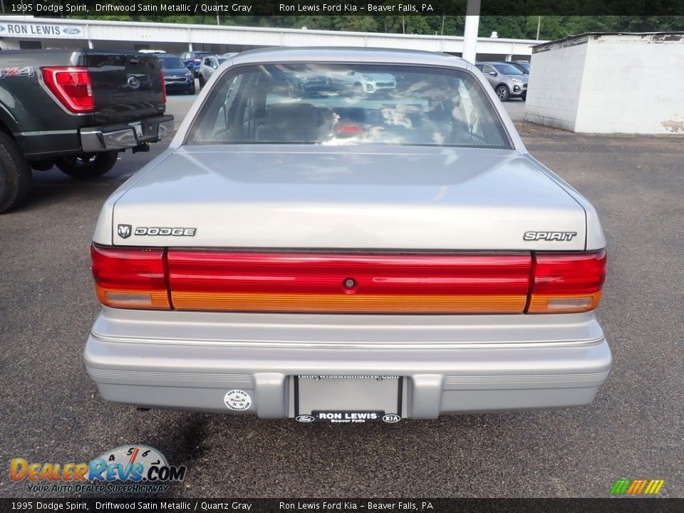 Driftwood Satin Metallic 1995 Dodge Spirit  Photo #8