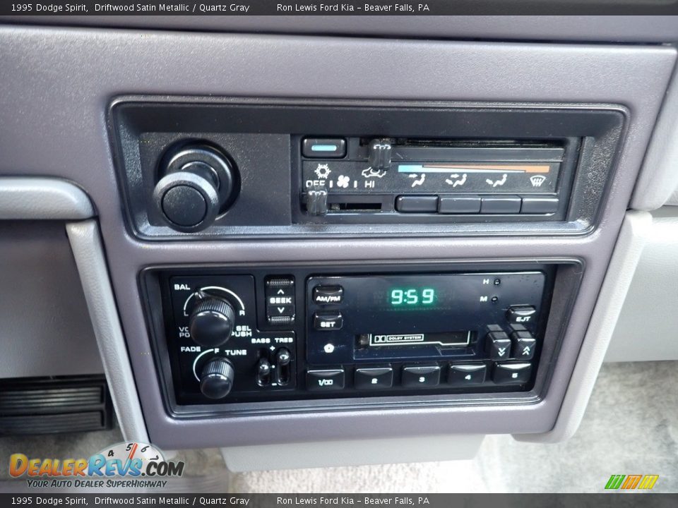Controls of 1995 Dodge Spirit  Photo #17