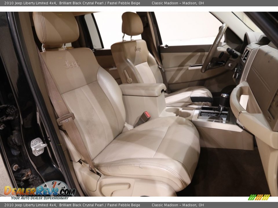2010 Jeep Liberty Limited 4x4 Brilliant Black Crystal Pearl / Pastel Pebble Beige Photo #12