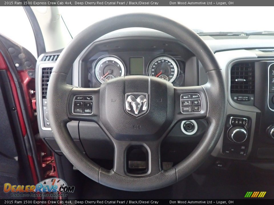 2015 Ram 1500 Express Crew Cab 4x4 Steering Wheel Photo #23