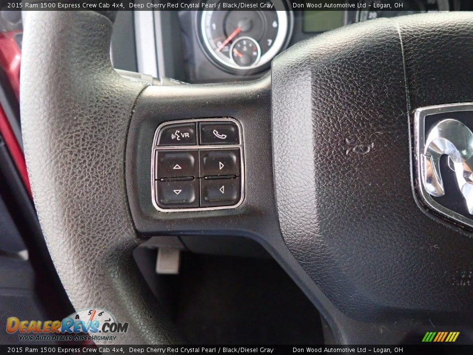 2015 Ram 1500 Express Crew Cab 4x4 Steering Wheel Photo #25