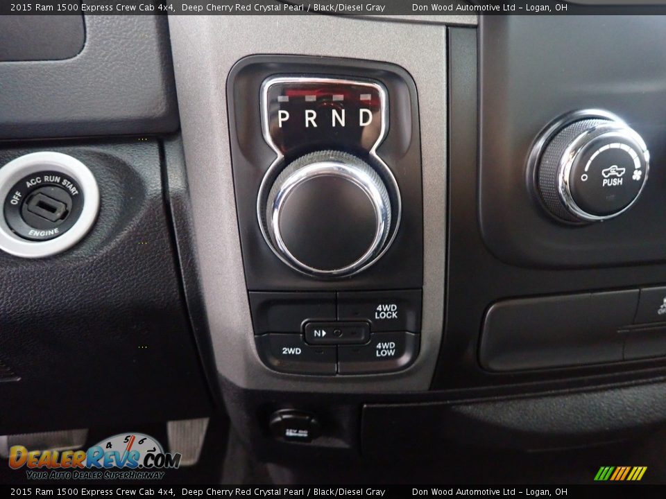 2015 Ram 1500 Express Crew Cab 4x4 Shifter Photo #28