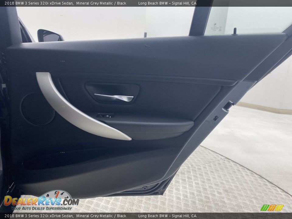 2018 BMW 3 Series 320i xDrive Sedan Mineral Grey Metallic / Black Photo #35