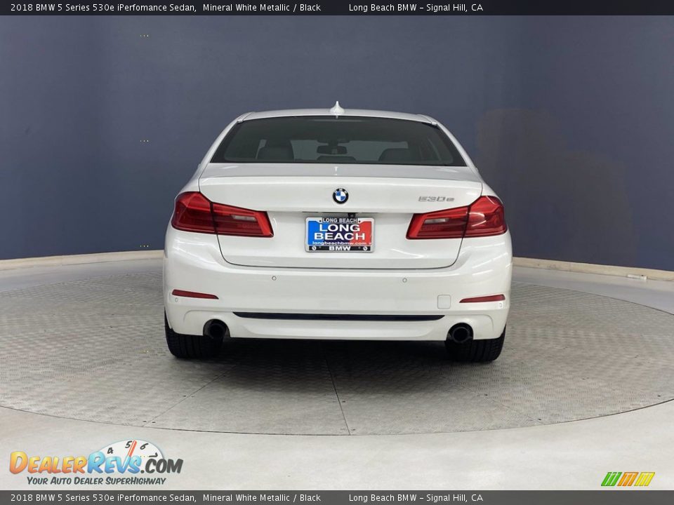 2018 BMW 5 Series 530e iPerfomance Sedan Mineral White Metallic / Black Photo #4