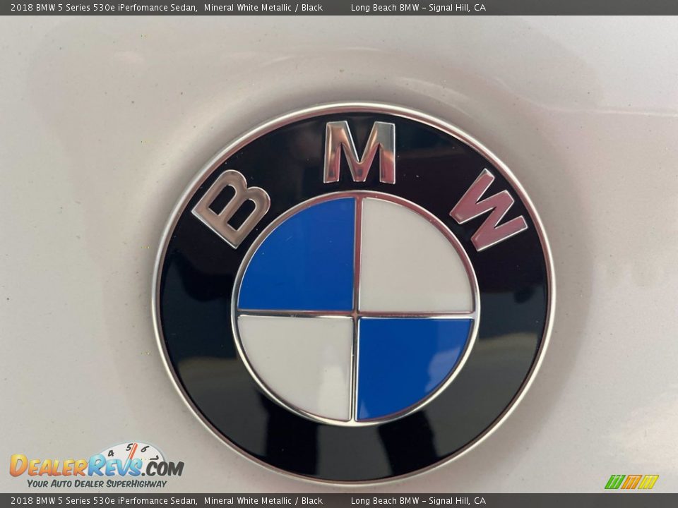 2018 BMW 5 Series 530e iPerfomance Sedan Mineral White Metallic / Black Photo #10