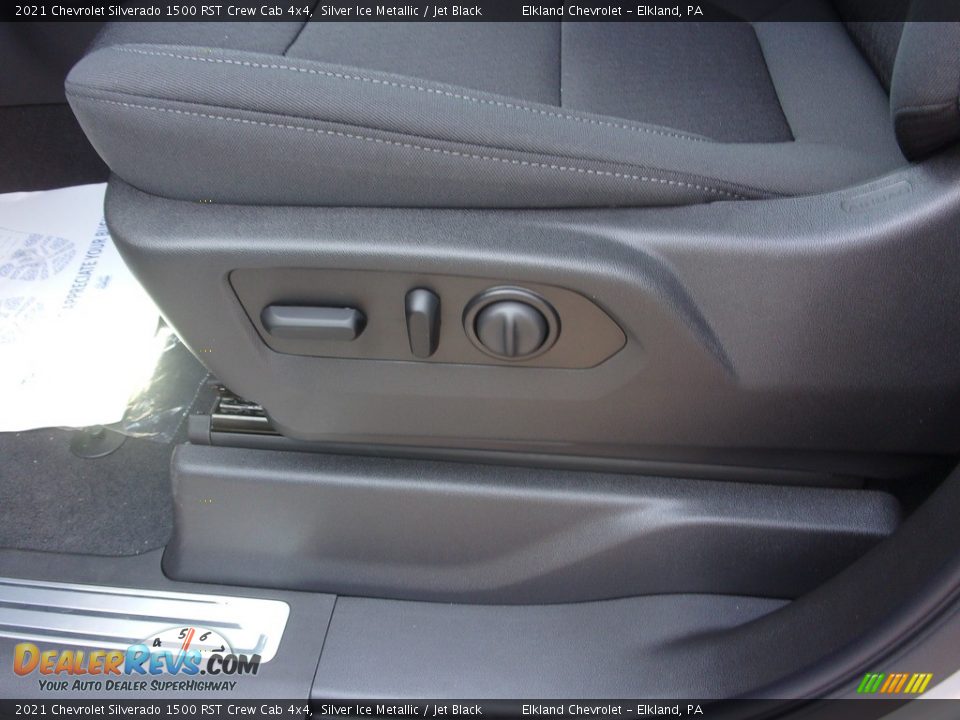2021 Chevrolet Silverado 1500 RST Crew Cab 4x4 Silver Ice Metallic / Jet Black Photo #16