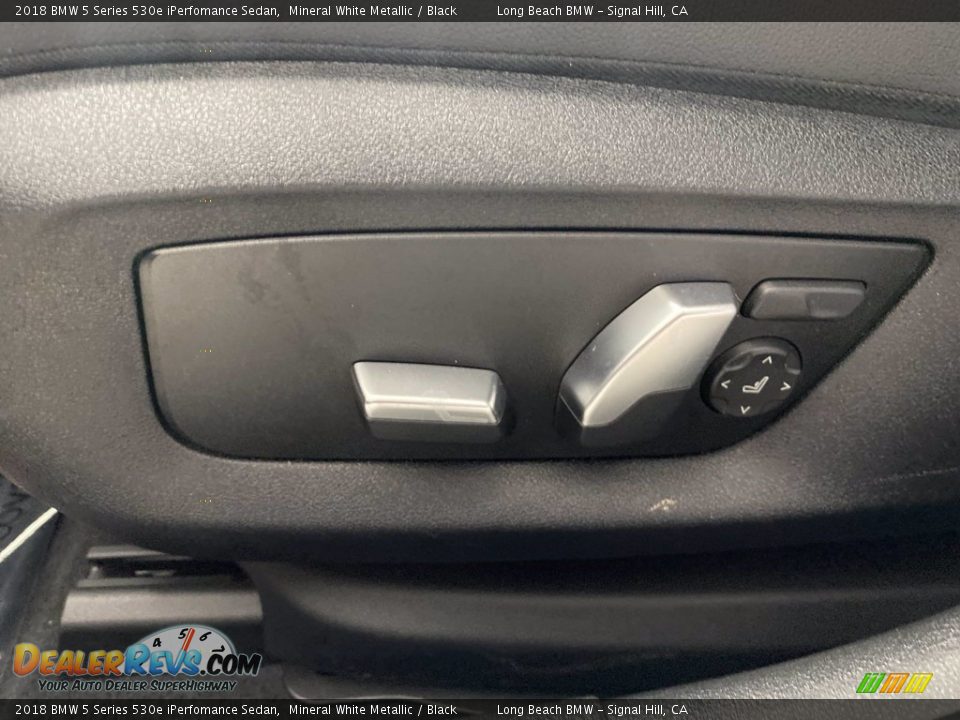 2018 BMW 5 Series 530e iPerfomance Sedan Mineral White Metallic / Black Photo #15