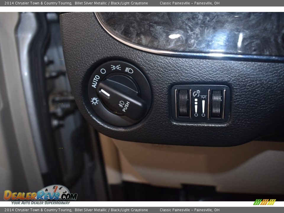 2014 Chrysler Town & Country Touring Billet Silver Metallic / Black/Light Graystone Photo #12