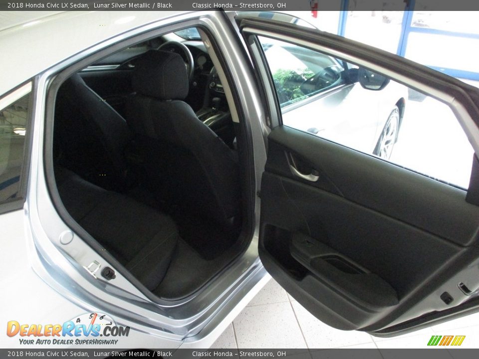 2018 Honda Civic LX Sedan Lunar Silver Metallic / Black Photo #16