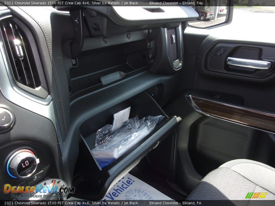 2021 Chevrolet Silverado 1500 RST Crew Cab 4x4 Silver Ice Metallic / Jet Black Photo #32