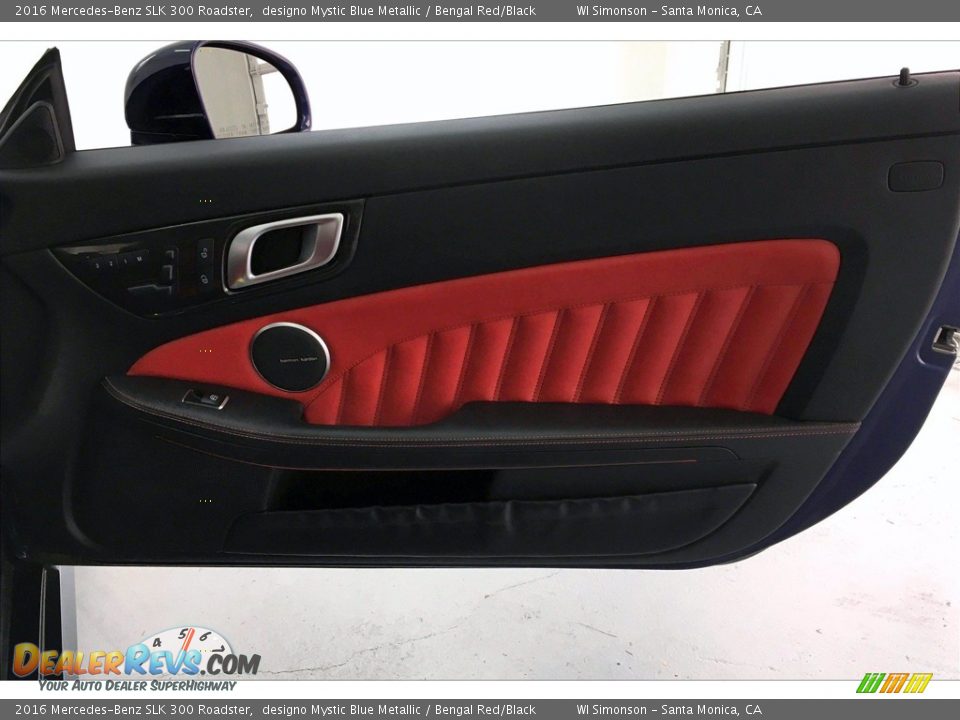 Door Panel of 2016 Mercedes-Benz SLK 300 Roadster Photo #27