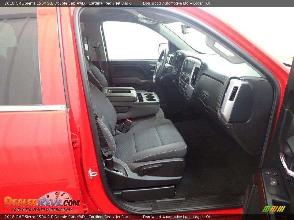 Front Seat of 2018 GMC Sierra 1500 SLE Double Cab 4WD Photo #35