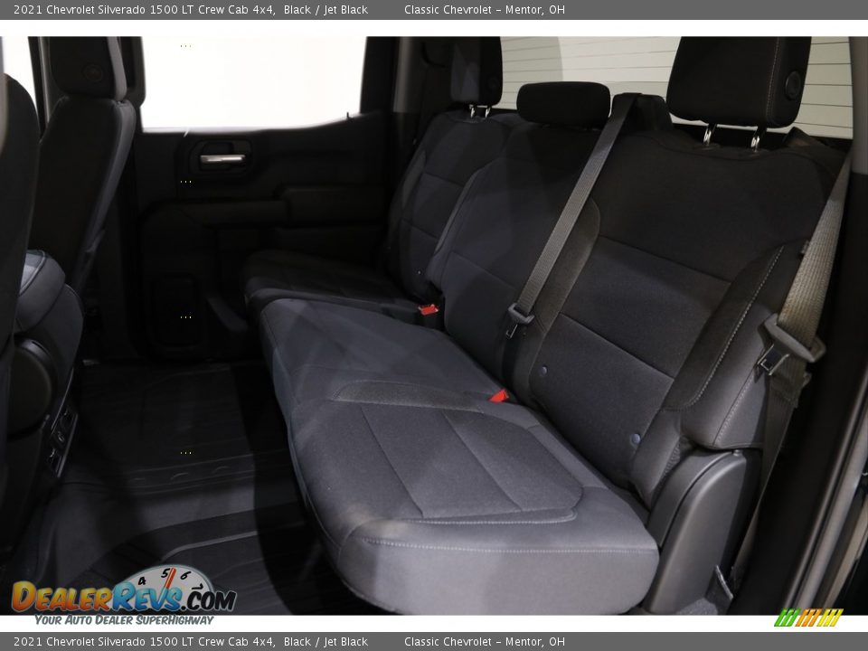 2021 Chevrolet Silverado 1500 LT Crew Cab 4x4 Black / Jet Black Photo #17