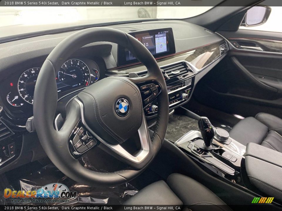 2018 BMW 5 Series 540i Sedan Dark Graphite Metallic / Black Photo #16