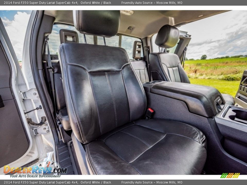 Front Seat of 2014 Ford F350 Super Duty Lariat SuperCab 4x4 Photo #32