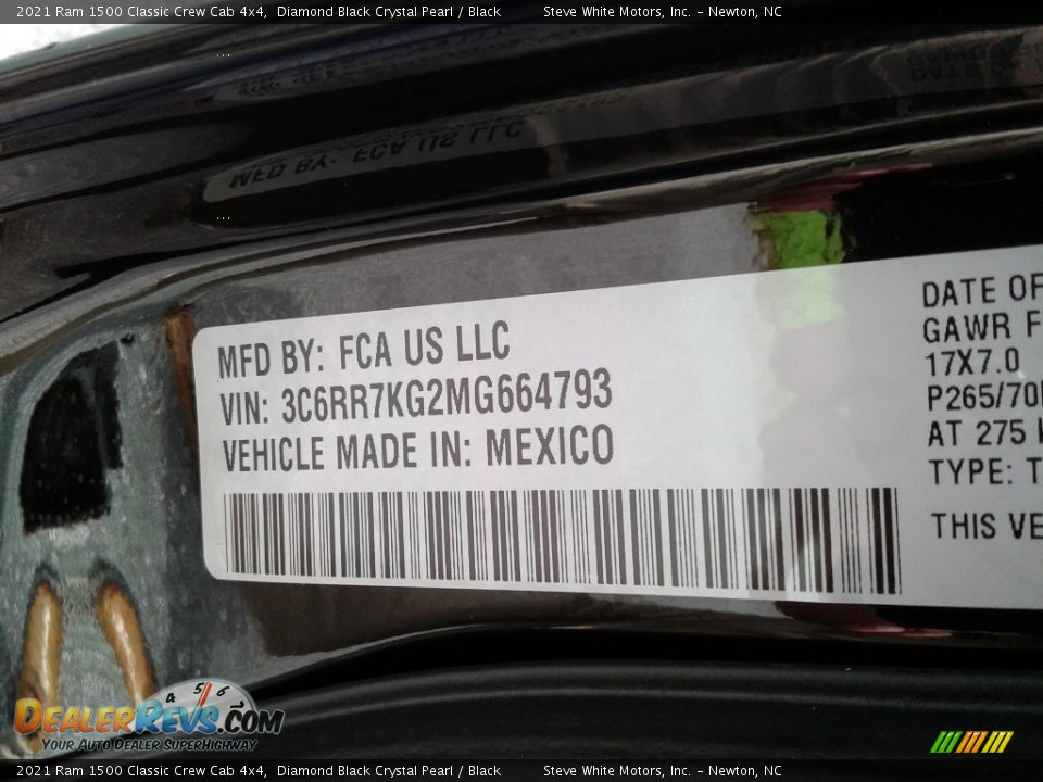 2021 Ram 1500 Classic Crew Cab 4x4 Diamond Black Crystal Pearl / Black Photo #28